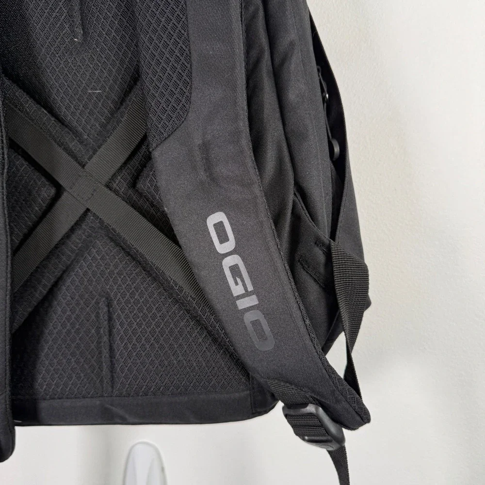 OGIO Downtown Backpack Nylon Bag Black Professional Tech Commuter School Office